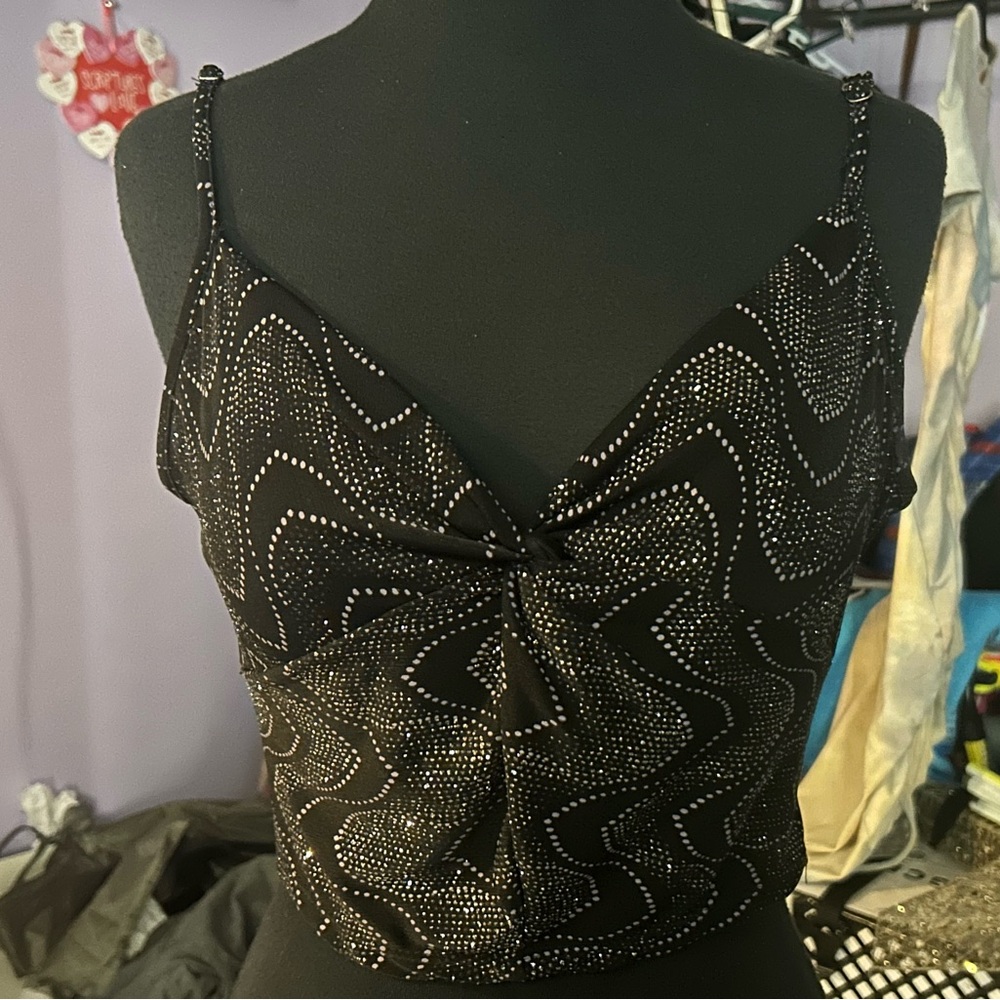 Black and White Patterned Crop Top